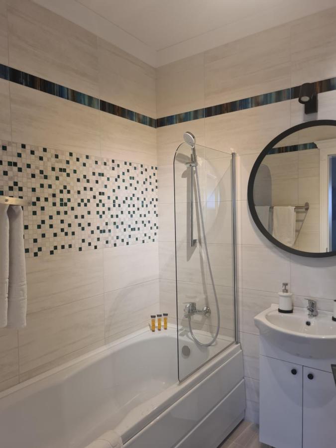 Apartament Crai Zărneşti Exteriör bild